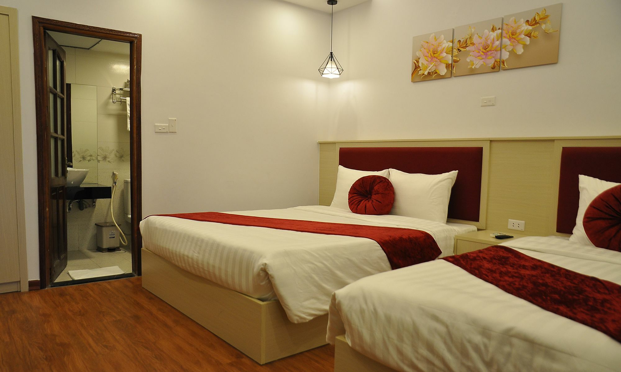 Hanoi Passion Suite Hotel Exterior photo